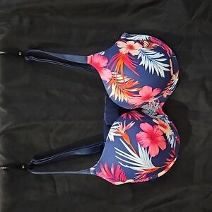 Victoria's Secret bra size 36DD